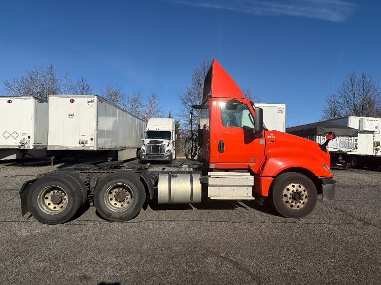 2021 International LT — photo 8