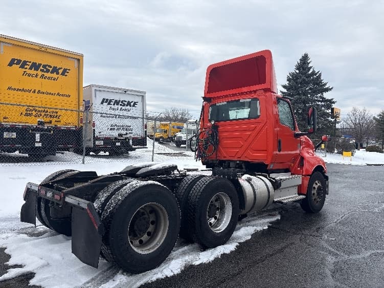 2021 International LT — photo 7