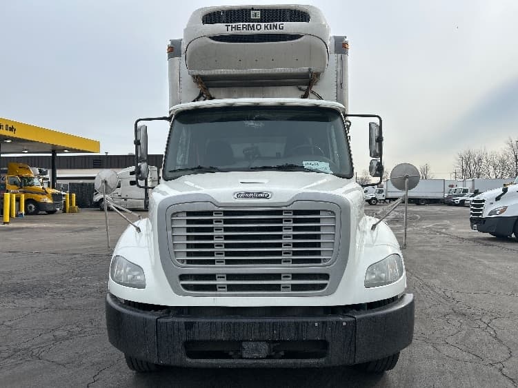 2020 Freightliner M2 112 — photo 2