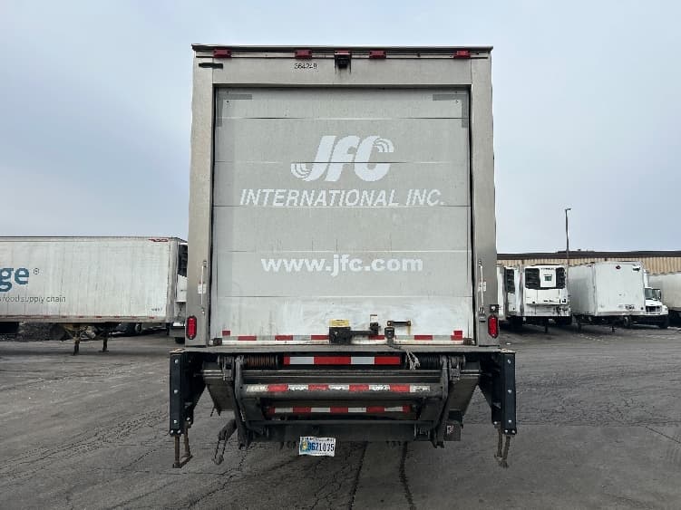 2020 Freightliner M2 112 — photo 7