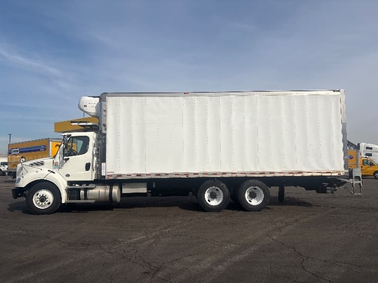 2020 Freightliner M2 112 — photo 4