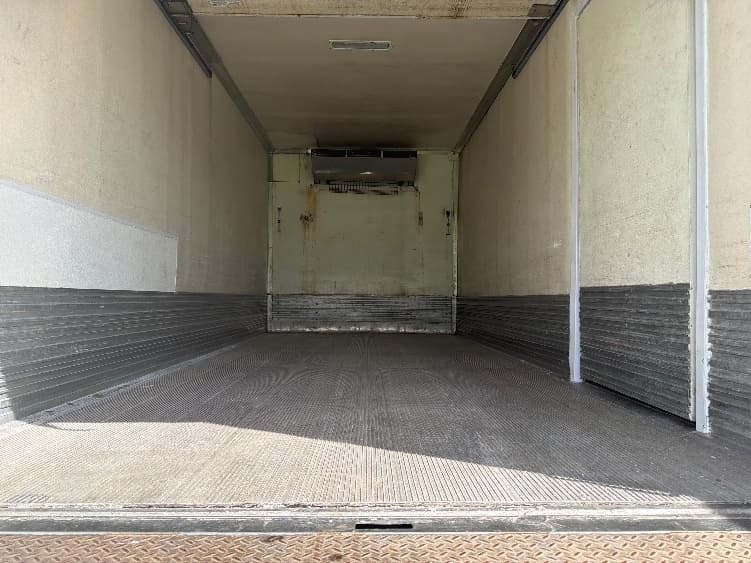 2020 Freightliner M2 106 — photo 10