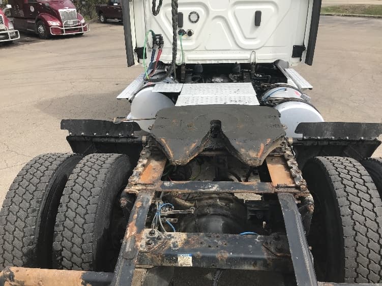 2021 Freightliner Cascadia — photo 6