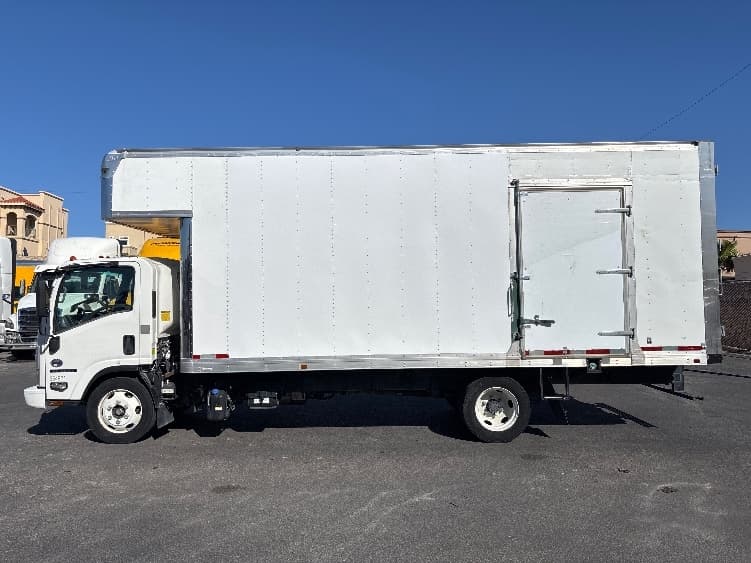 2020 Isuzu NRR — photo 4