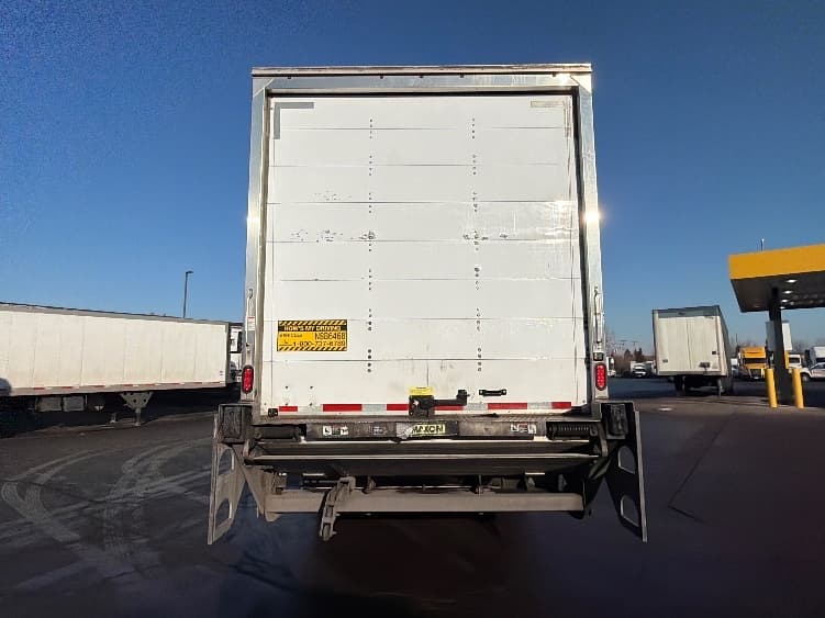 2020 Freightliner M2 106 — photo 7