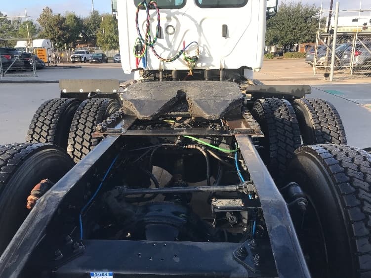 2020 Freightliner Cascadia — photo 6