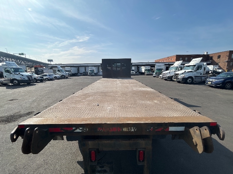 2020 Freightliner 114SD — photo 8