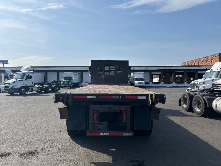 2020 Freightliner 114SD — photo 7