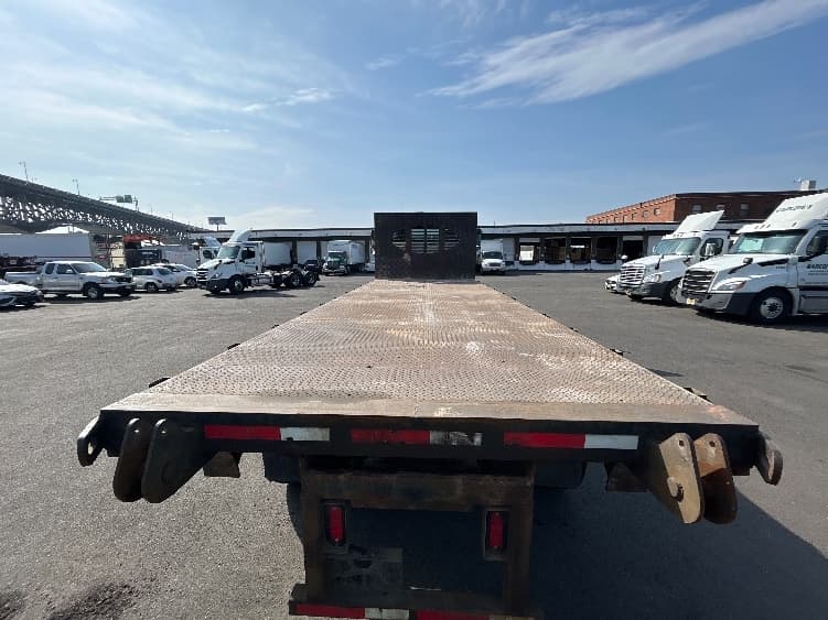 2020 Freightliner 114SD — photo 8