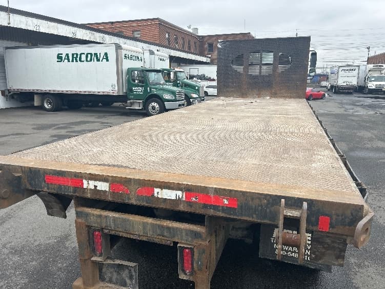 2020 Freightliner 114SD — photo 8