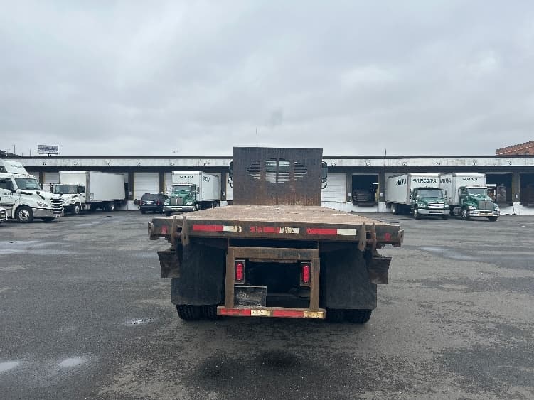 2020 Freightliner 114SD — photo 7