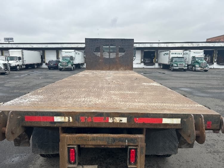 2020 Freightliner 114SD — photo 8