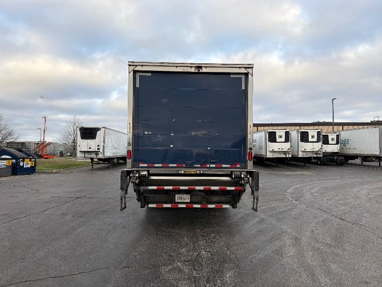 2020 Isuzu FTR — photo 7