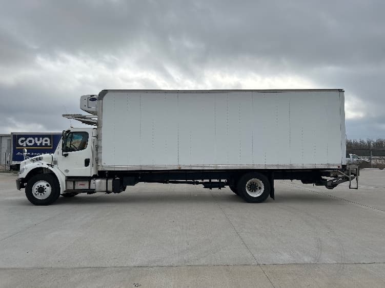2020 Freightliner M2 106 — photo 4
