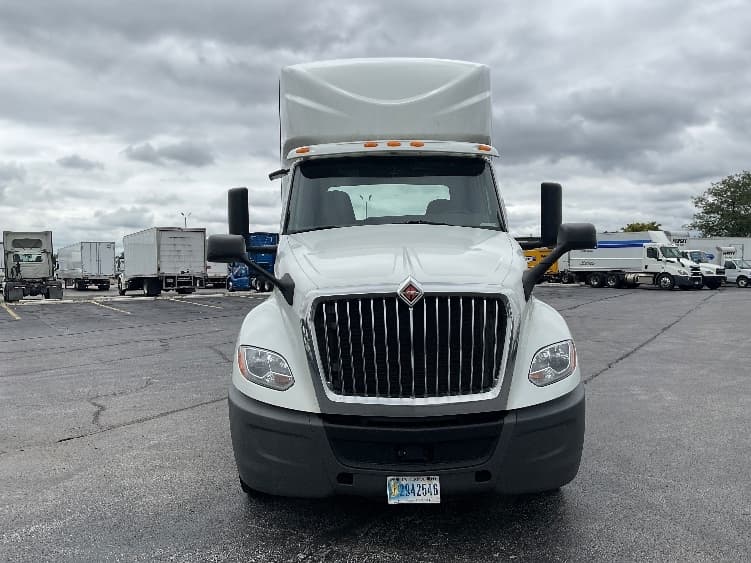 2020 International LT — photo 2
