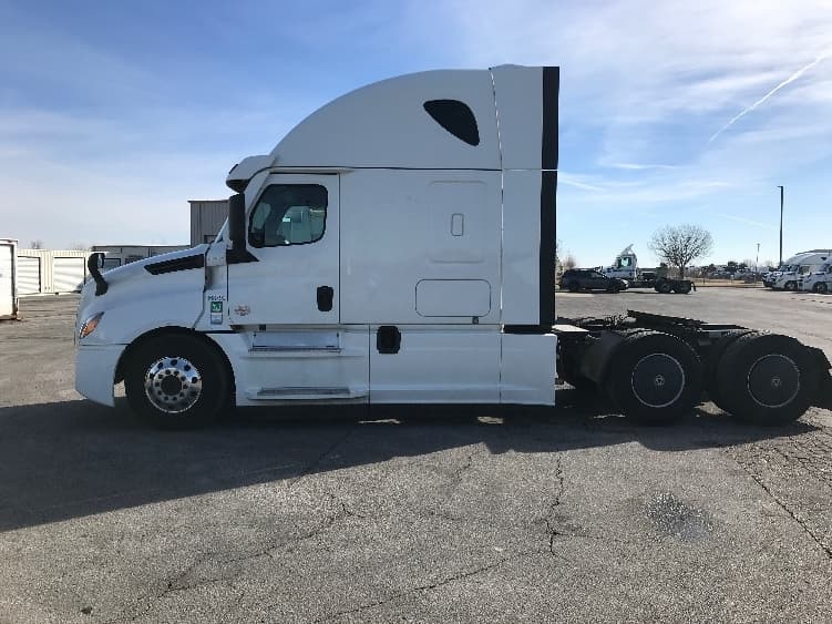 2020 Freightliner Cascadia — photo 4