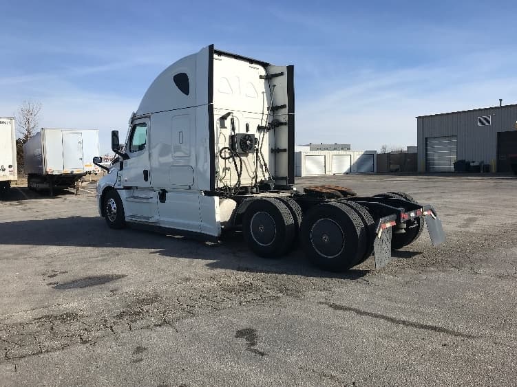 2020 Freightliner Cascadia — photo 5