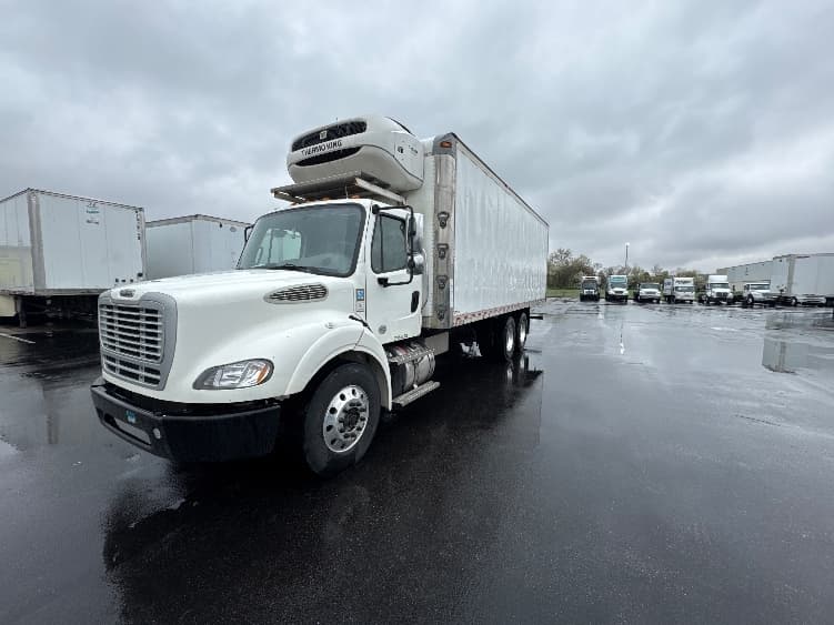 2021 Freightliner M2 112 — photo 3