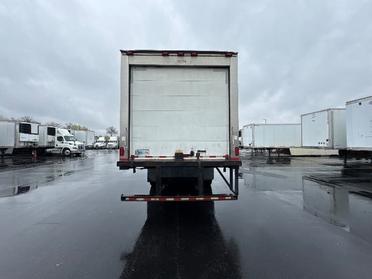 2021 Freightliner M2 112 — photo 7