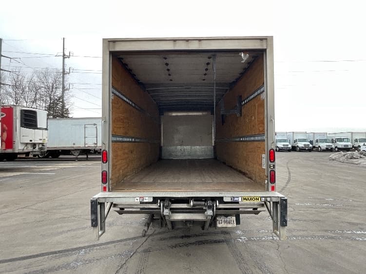 2020 Isuzu NPR — photo 8