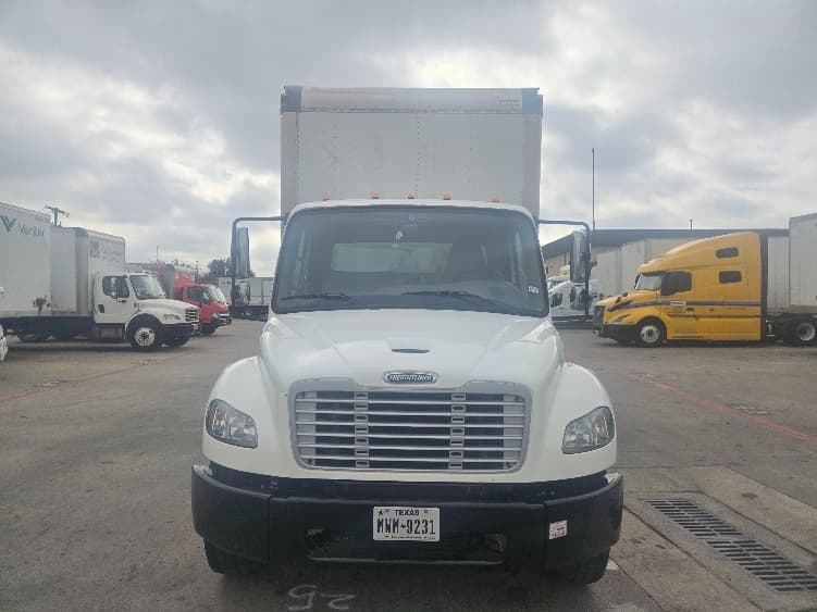 2020 Freightliner M2 106 — photo 2