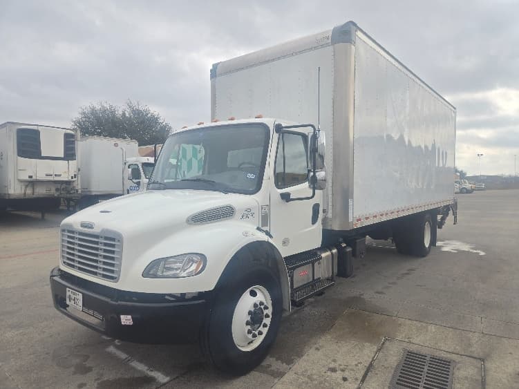2020 Freightliner M2 106 — photo 3