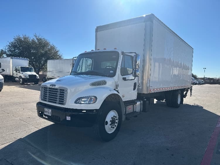 2020 Freightliner M2 106 — photo 3