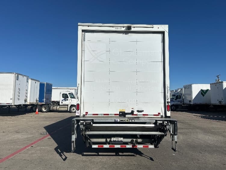 2020 Freightliner M2 106 — photo 7