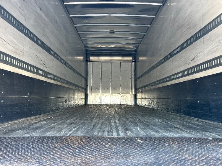 2021 Freightliner M2 106 — photo 8