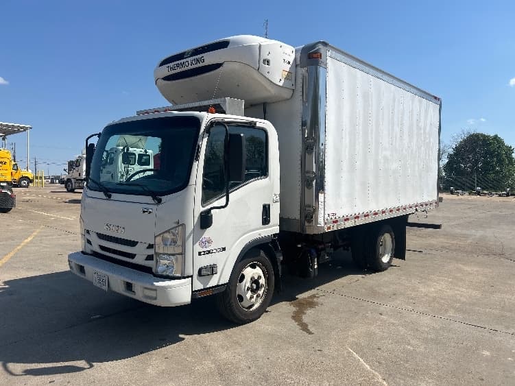 2020 Isuzu NQR — photo 3