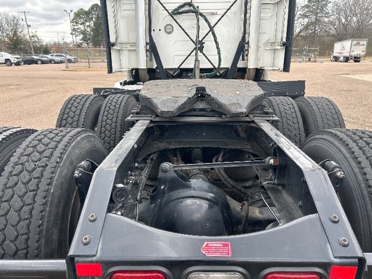 2021 Volvo VNL 760 — photo 6