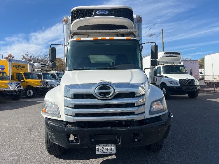 2021 Hino L6 — photo 2