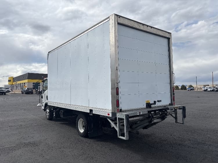 2020 Isuzu NPR — photo 6