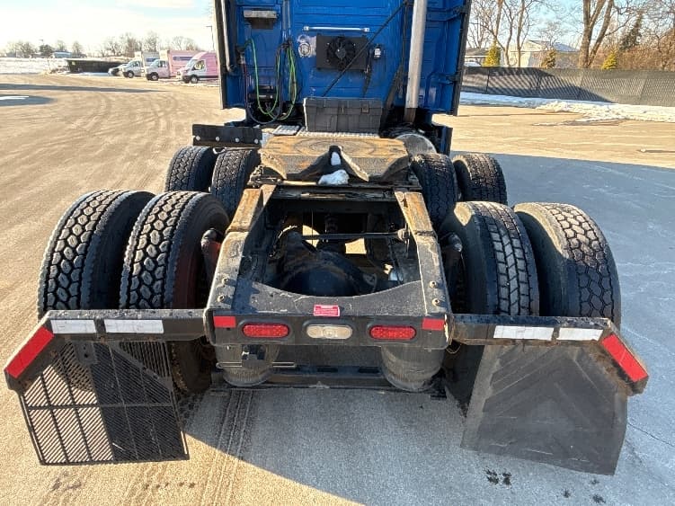 2021 Volvo — photo 6