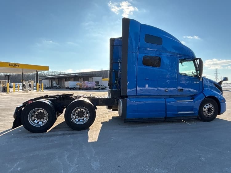 2021 Volvo — photo 8