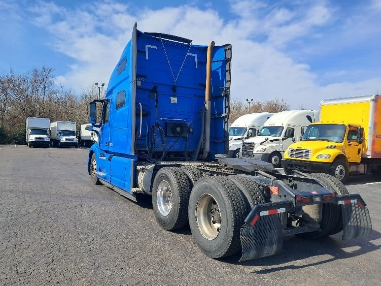 2021 Volvo VNL 760 — photo 5