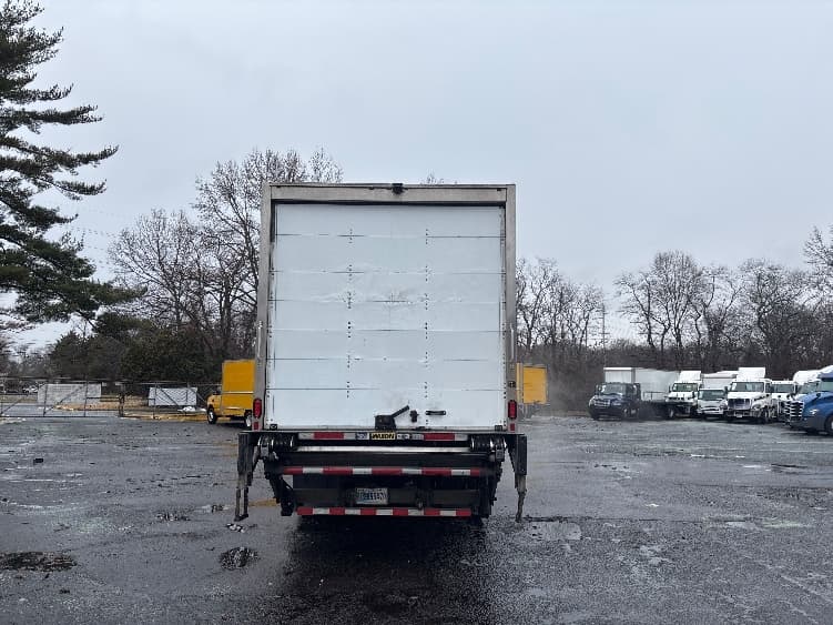 2021 Freightliner M2 106 — photo 7