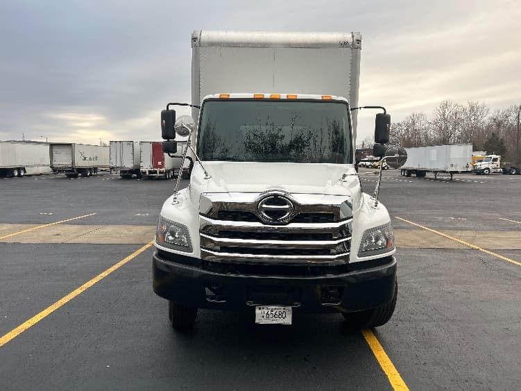 2021 Hino L6 — photo 2