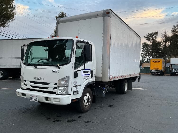 2020 Isuzu NPR — photo 3