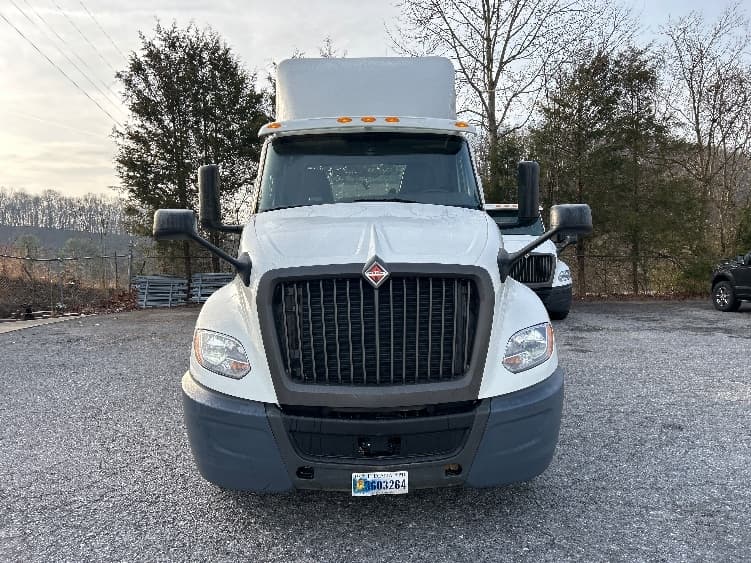 2021 International LT — photo 2