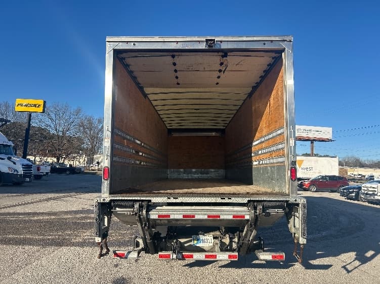 2021 Hino L6 — photo 8