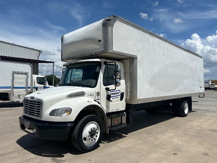 2021 Freightliner M2 106 — photo 3