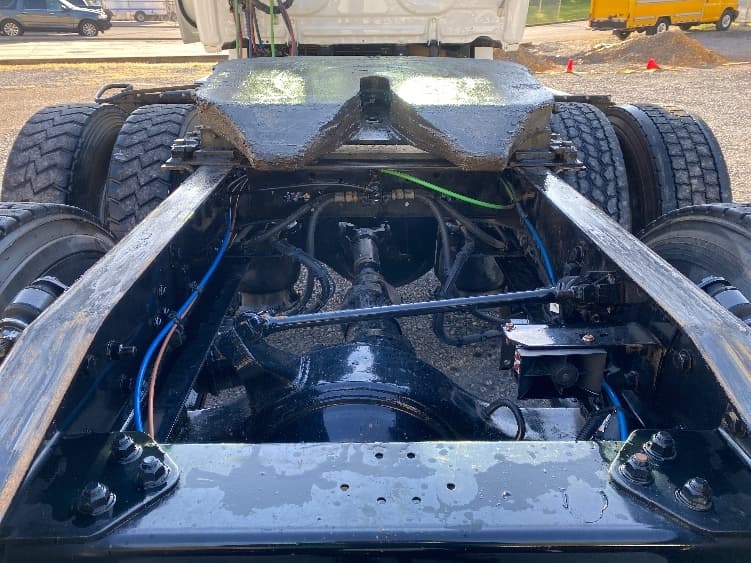 2021 Freightliner Cascadia — photo 6