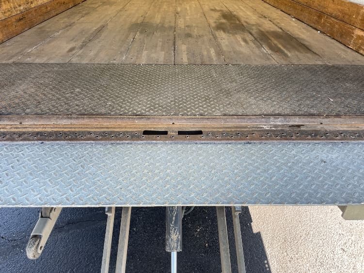 2021 Isuzu NPR — photo 10