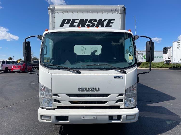 2021 Isuzu NPR — photo 2