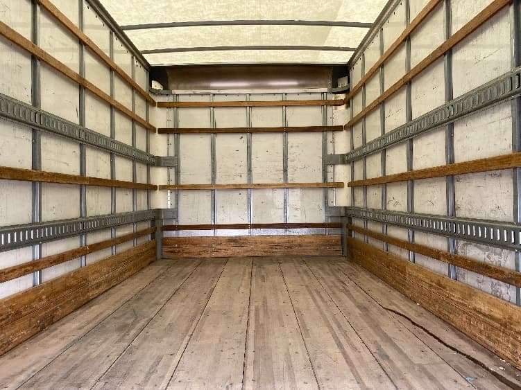 2021 Isuzu NPR — photo 8