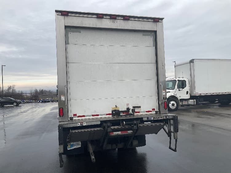 2021 Isuzu NRR — photo 7