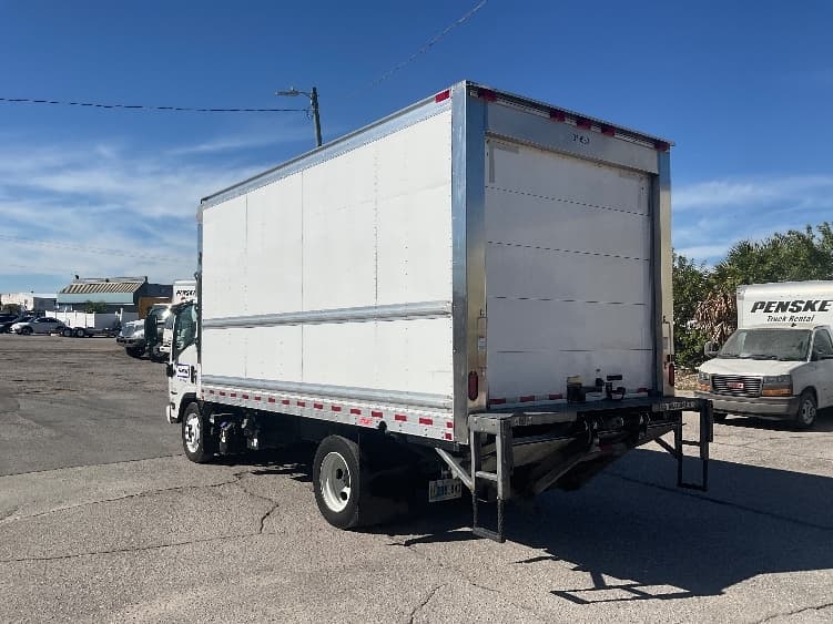 2021 Isuzu NRR — photo 6