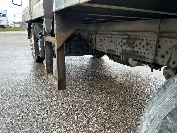 2021 Isuzu NRR — photo 5