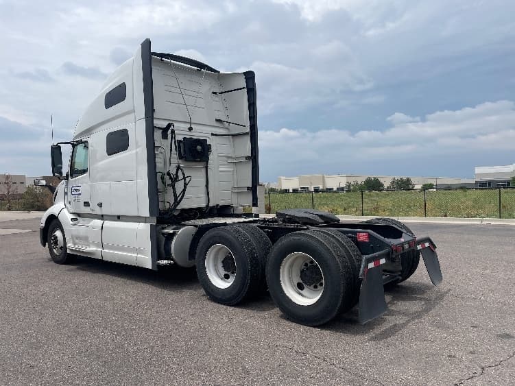 2021 Volvo VNL 760 — photo 5